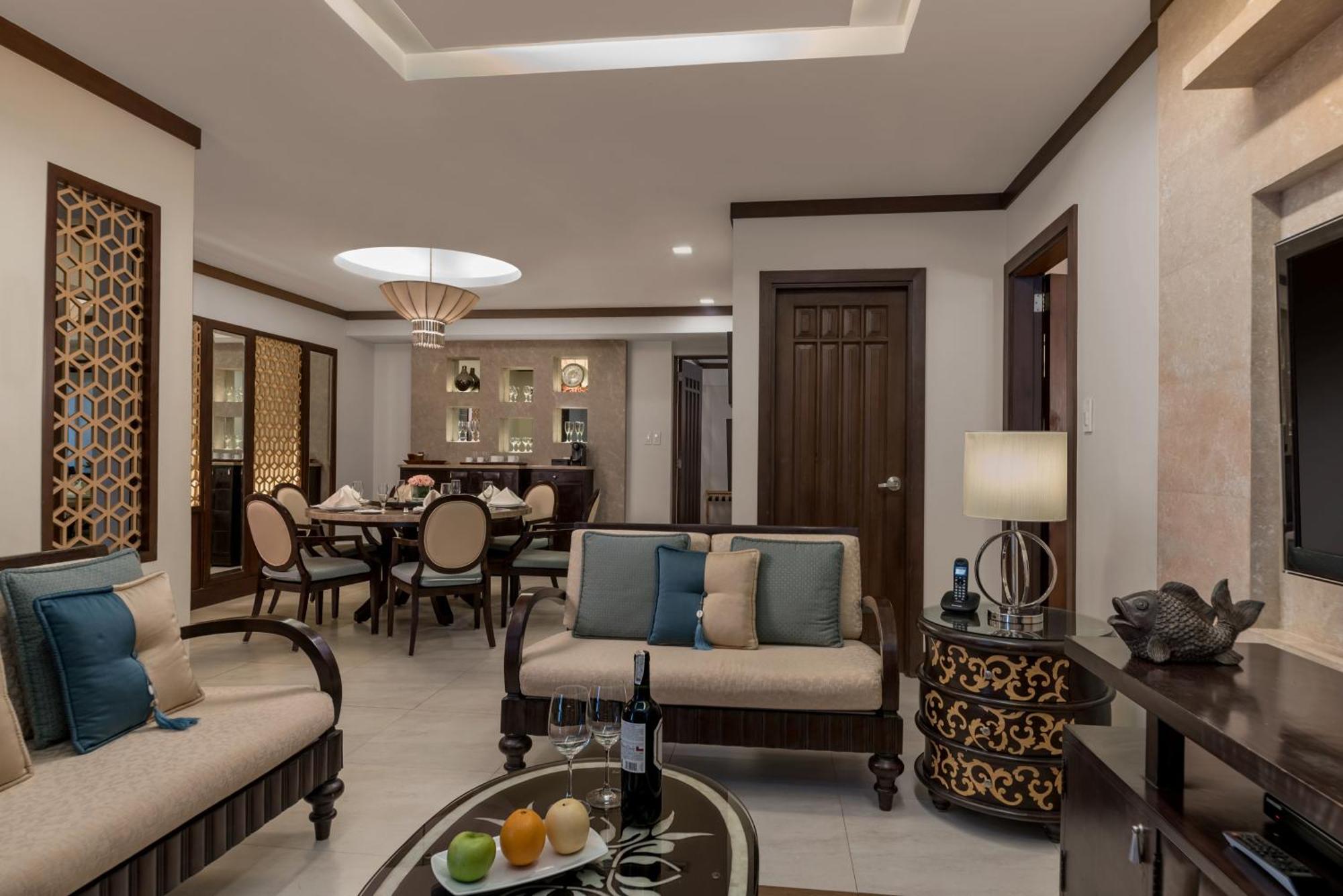 Henann Regency Resort&Spa Balabag  Zimmer foto A suite at the Taj Bengal